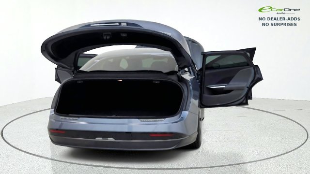 Used 2025 Lucid Air Pure RWD image 18