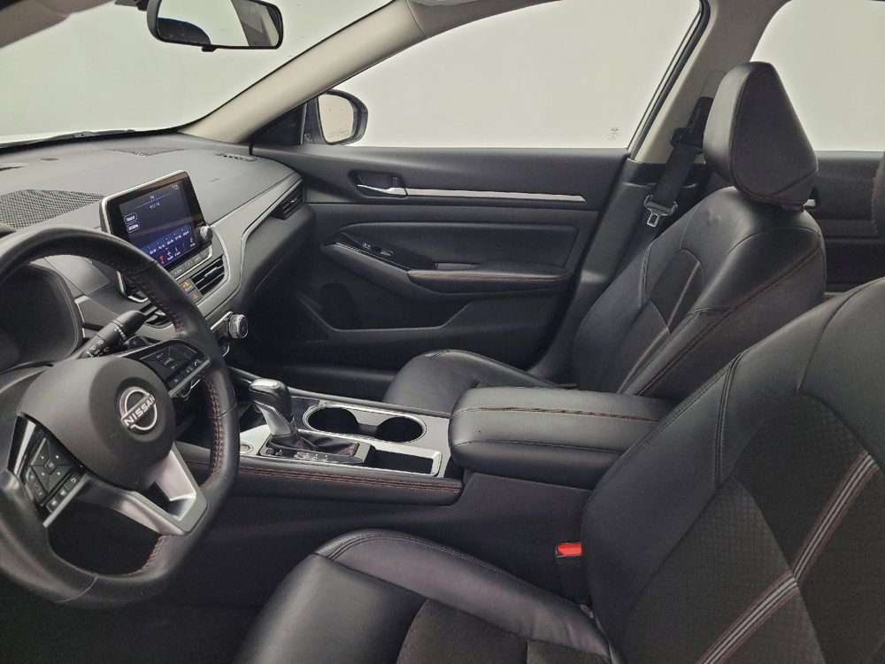 Used 2024 Nissan Altima 2.5 SR image 17