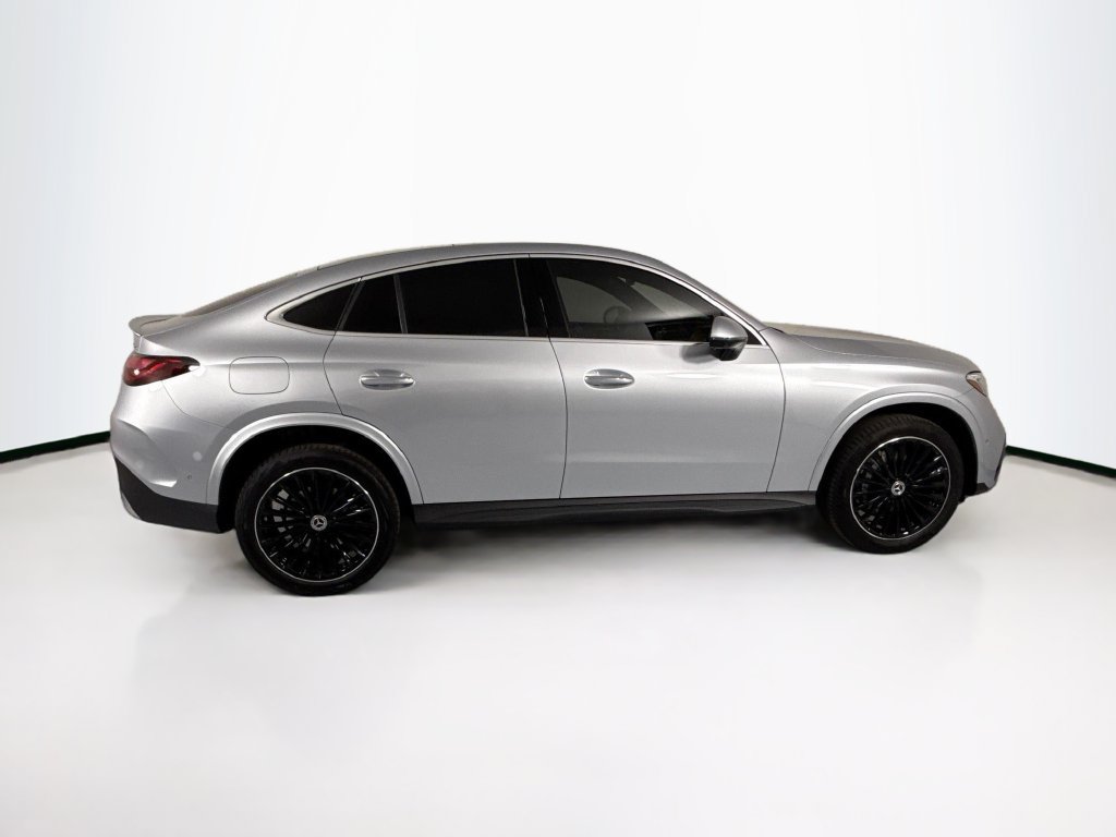 Certified 2026 Mercedes-Benz GLC 300 4MATIC image 4