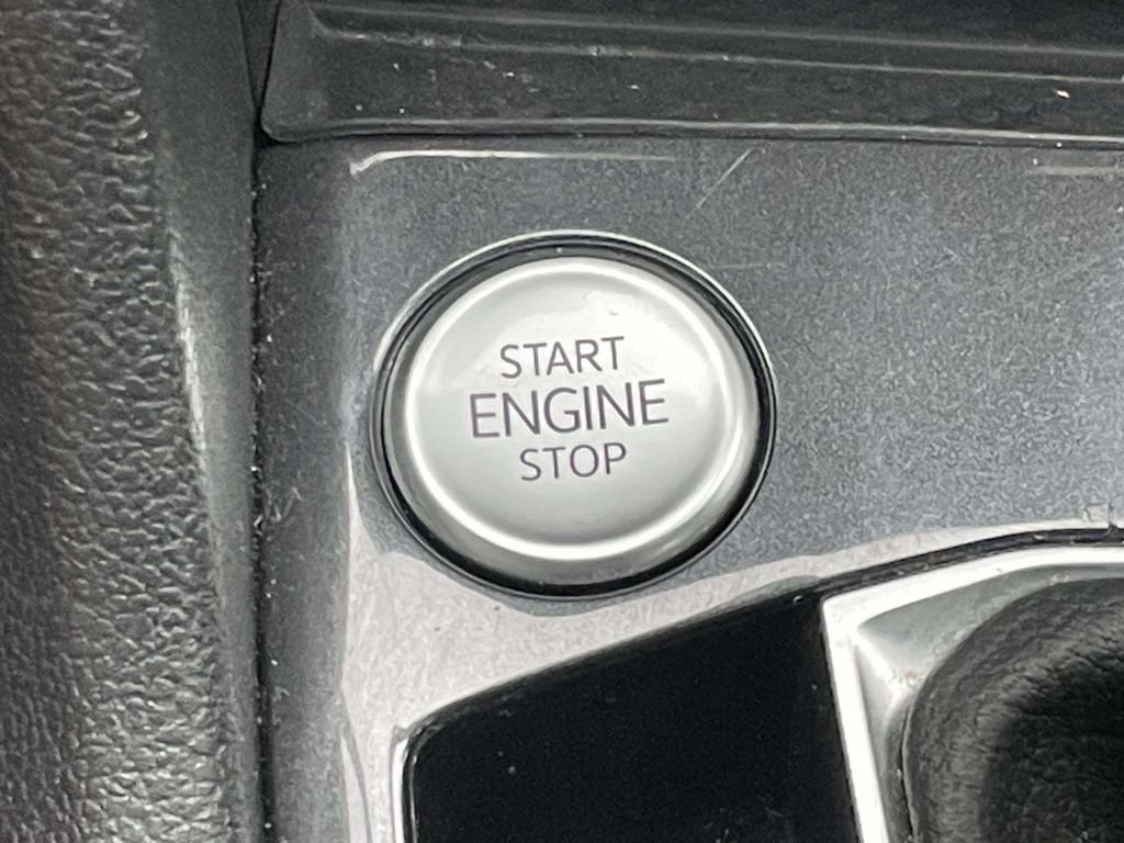 Used 2024 Volkswagen Tiguan SE R-Line w/ MDO Package, Three-Row image 37