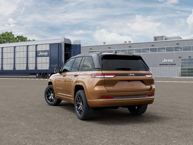 New 2026 Jeep Grand Cherokee Summit AWD/4WD image 3