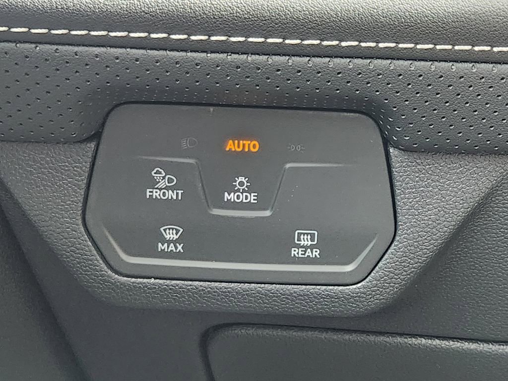 New 2026 Volkswagen Atlas Cross Sport SEL Premium R-Line image 12