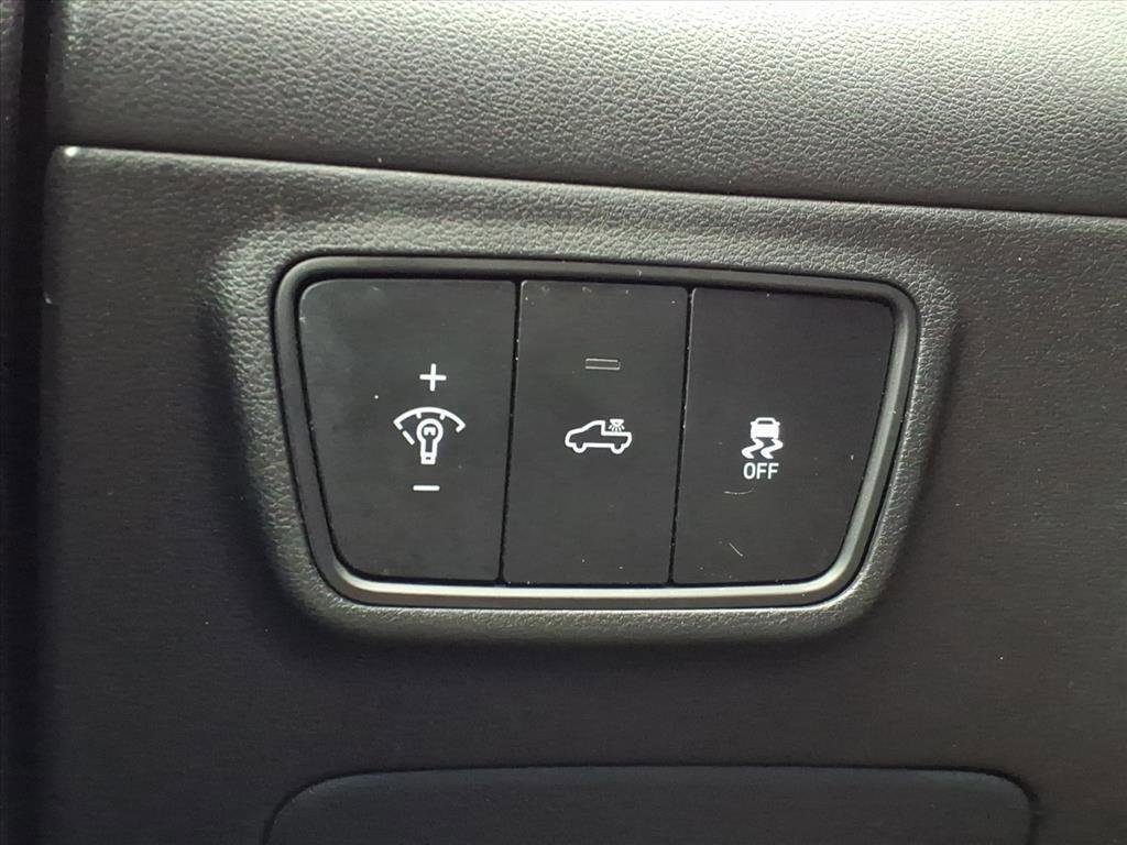 Used 2024 Hyundai Santa Cruz SE image 18