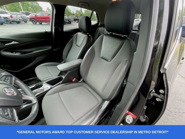 Used 2023 Buick Encore GX Preferred w/ Cold Weather Comfort Package AWD/4WD image 19