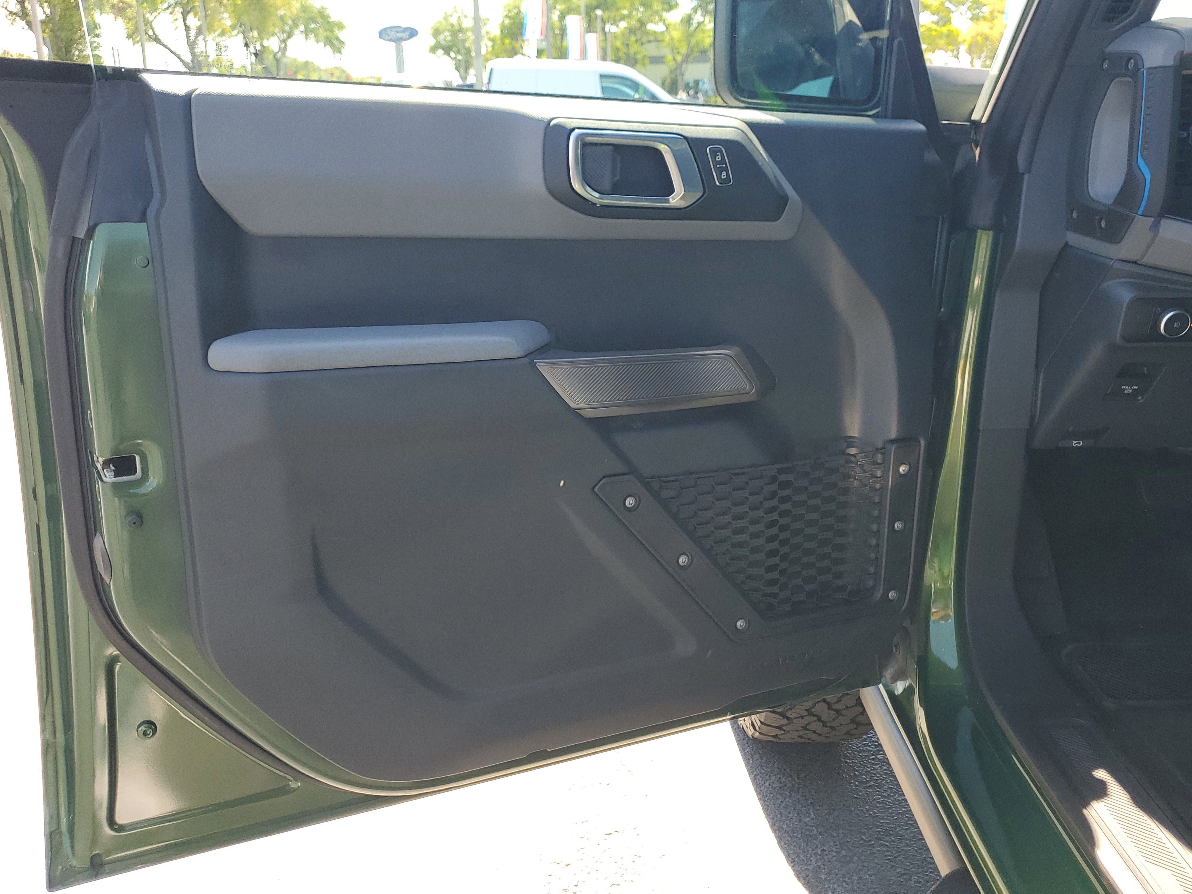 Certified 2023 Ford Bronco Black Diamond image 17