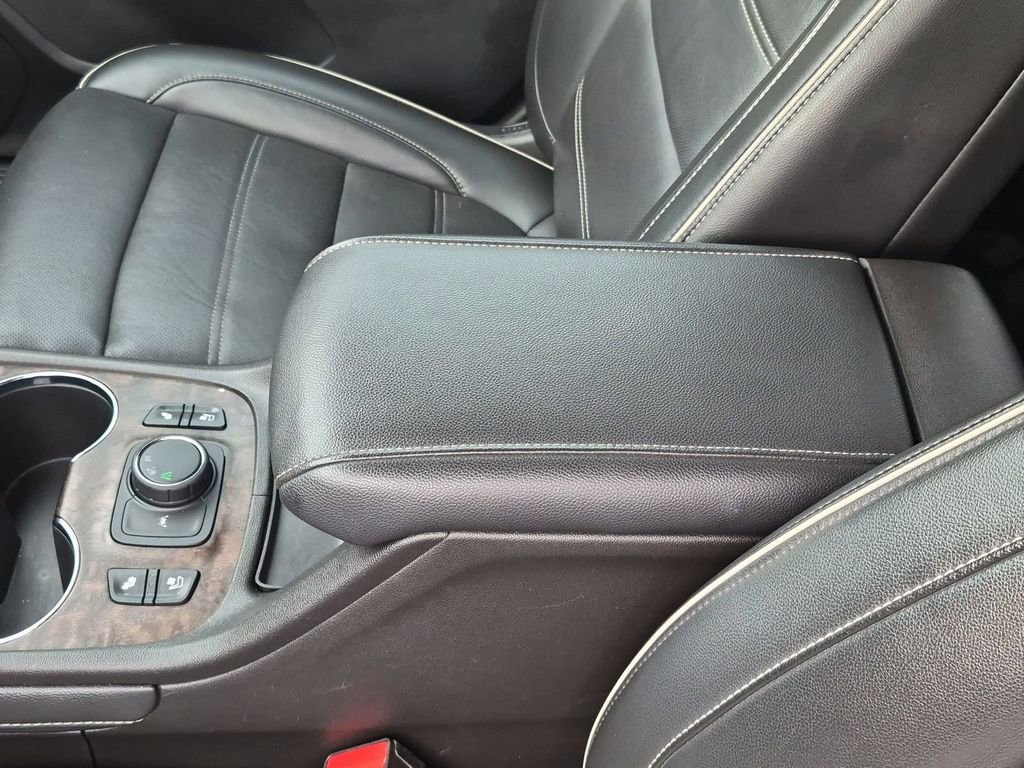 Certified 2023 GMC Acadia Denali FWD image 21