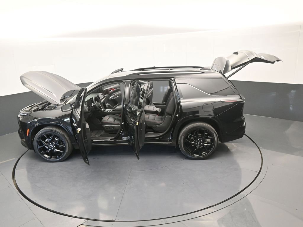 Used 2024 Chevrolet Traverse RS image 85