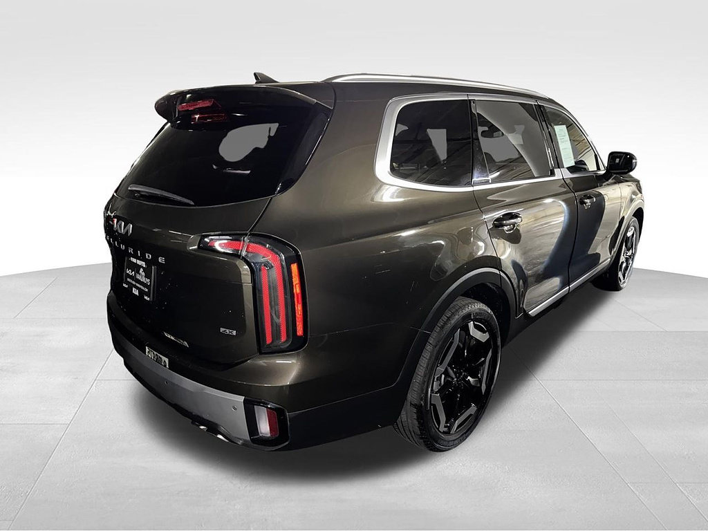 Used 2023 Kia Telluride EX w/ EX Captain's Chair Package AWD/4WD image 36