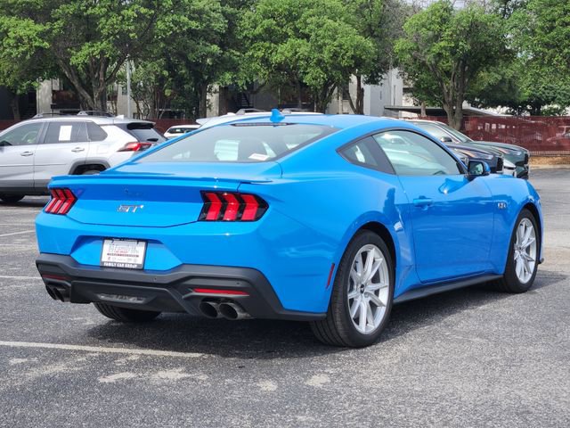 Used 2025 Ford Mustang GT Premium image 4