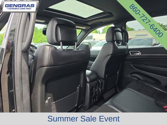 Certified 2022 Jeep Grand Cherokee Laredo X AWD/4WD image 18