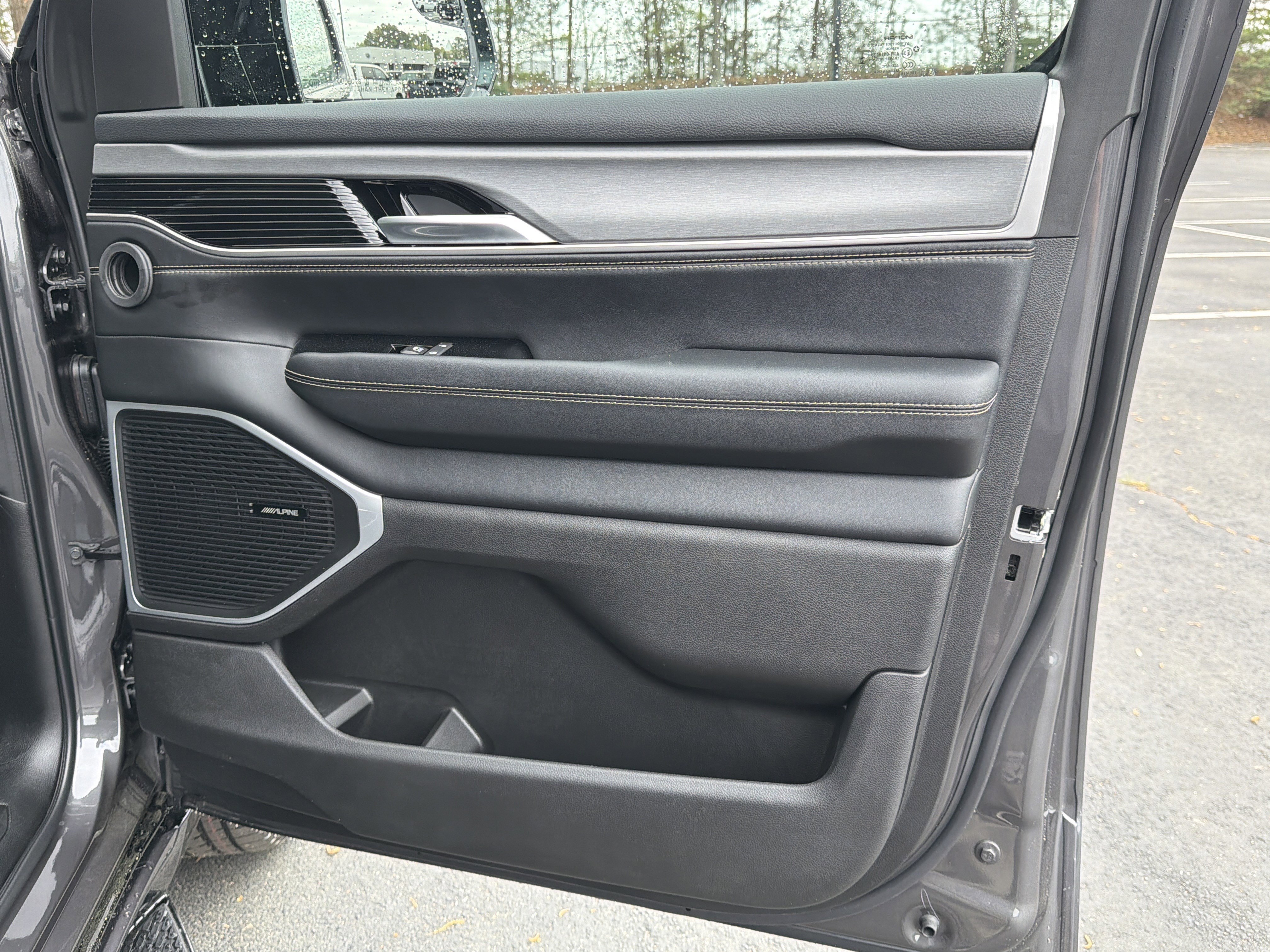 New 2026 Jeep Grand Wagoneer L 2WD w/ Premium Group I image 17