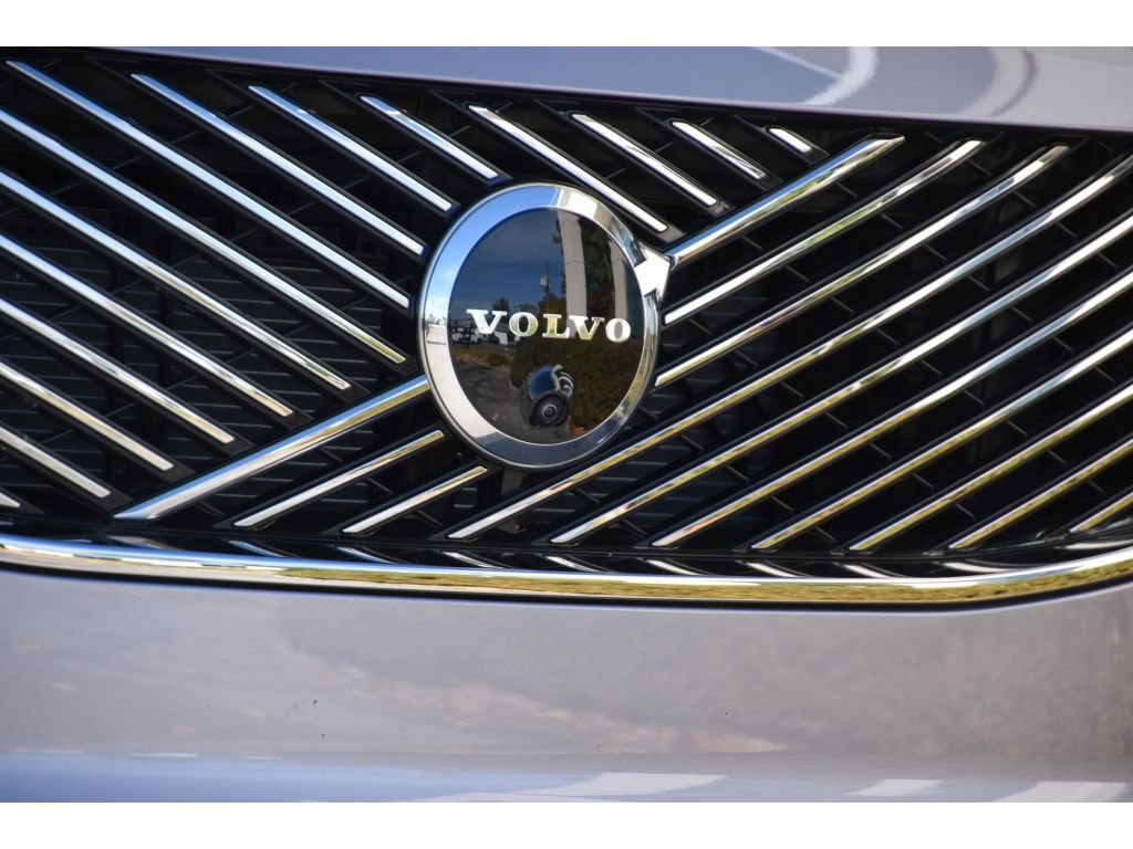 Certified 2026 Volvo XC90 B5 Plus image 11