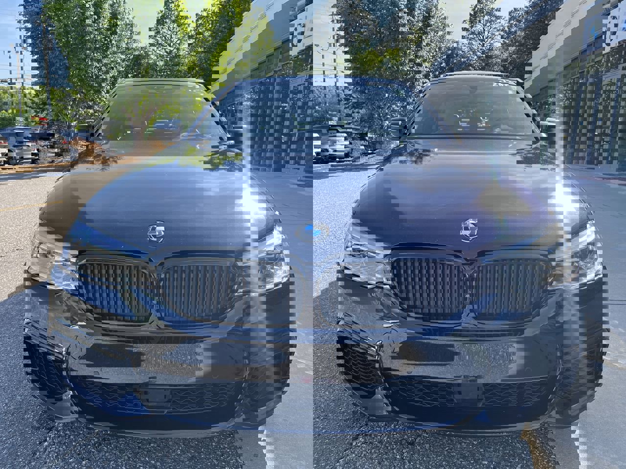 Used 2019 BMW M550i xDrive w/ Premium Package image 10