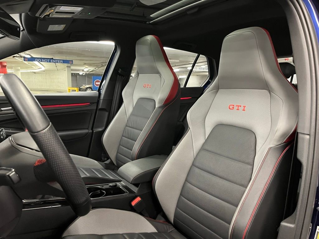 Used 2024 Volkswagen GTI SE w/ SE Leather Seats Package image 19