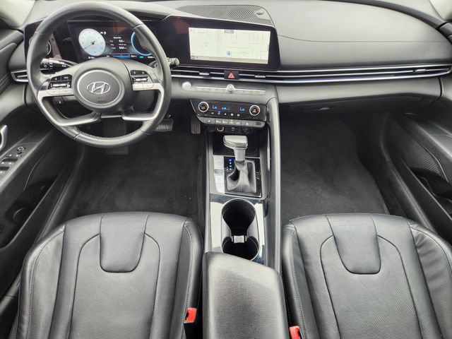 Used 2022 Hyundai Elantra Limited FWD image 29