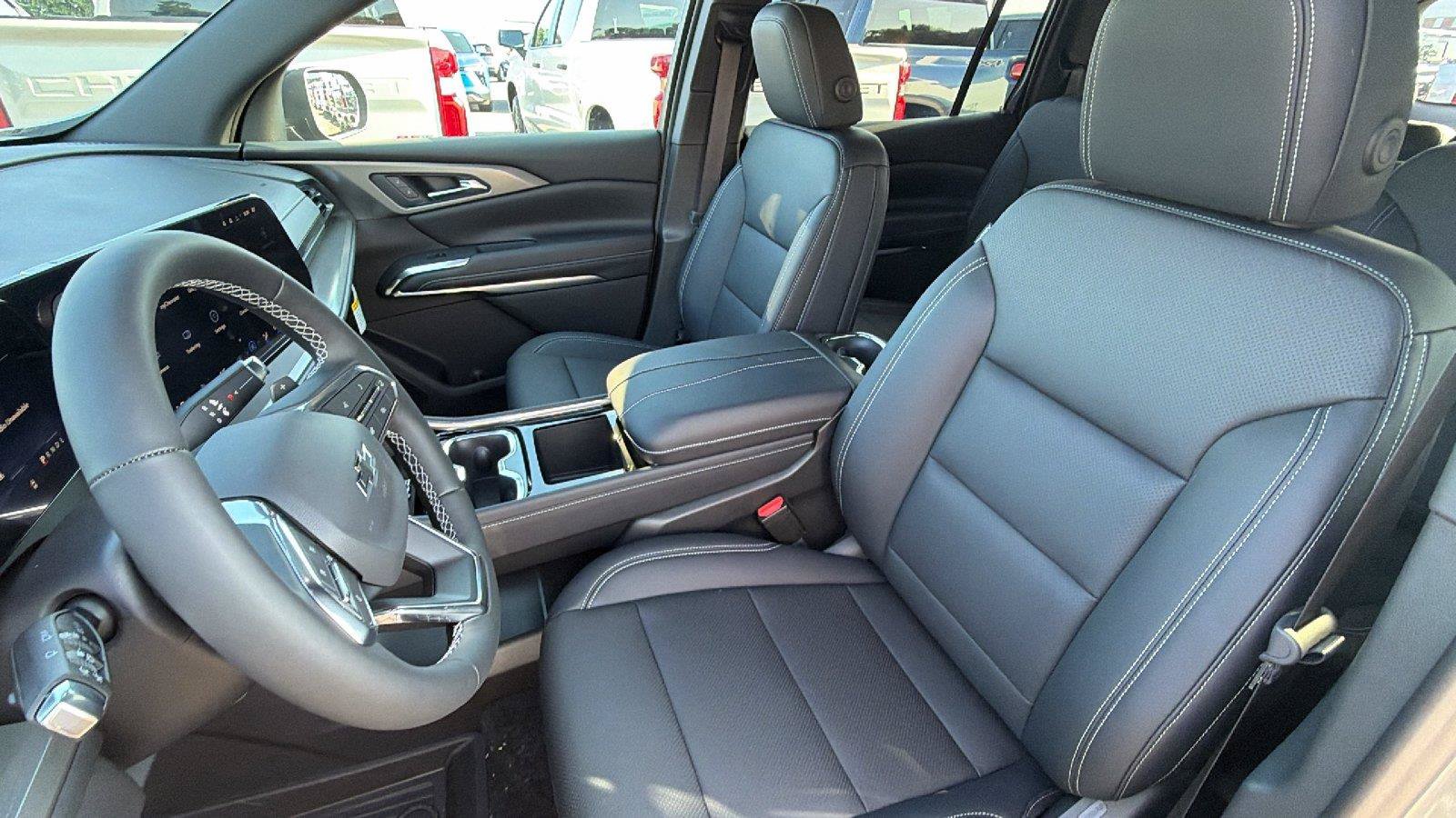 New 2027 Chevrolet Traverse LT w/ Midnight/Sport Edition FWD image 16