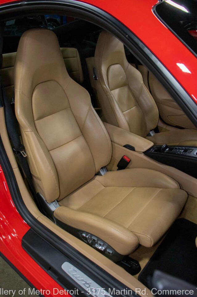 Used 2014 Porsche 911 Turbo S image 39