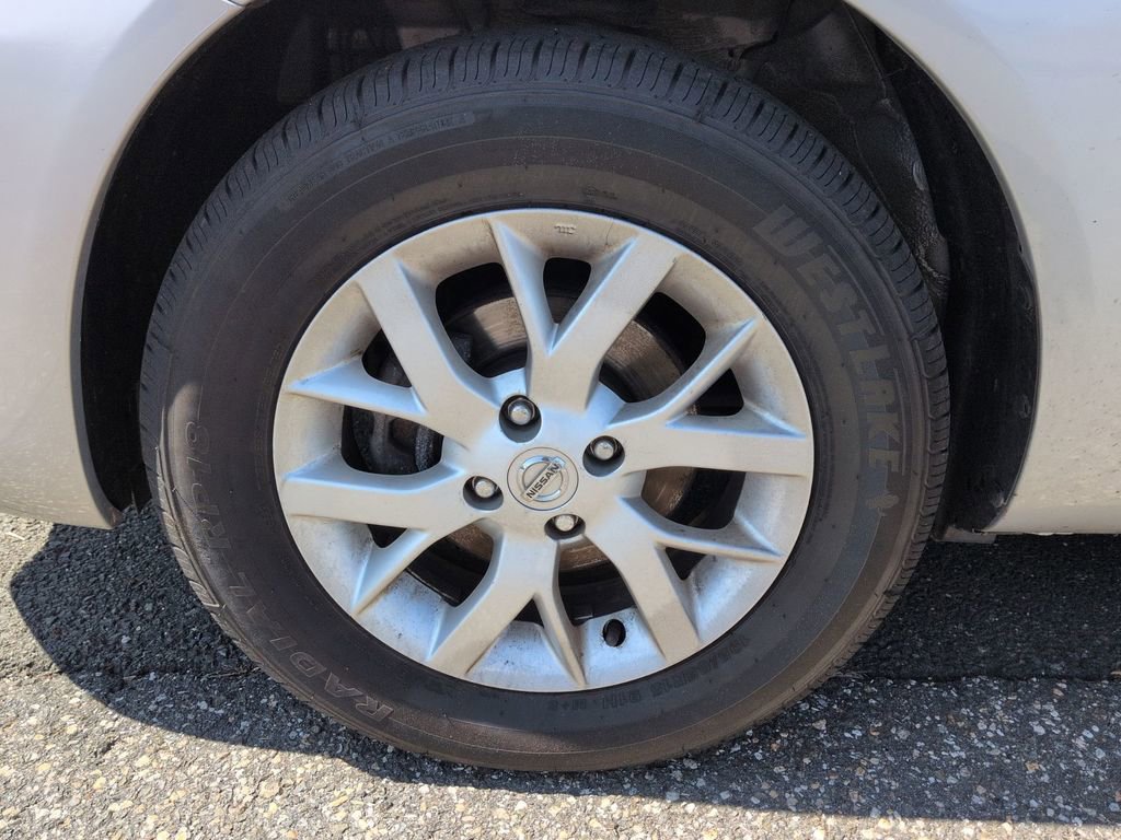 Used 2018 Nissan Versa SV w/ SV Special Edition Package FWD image 20