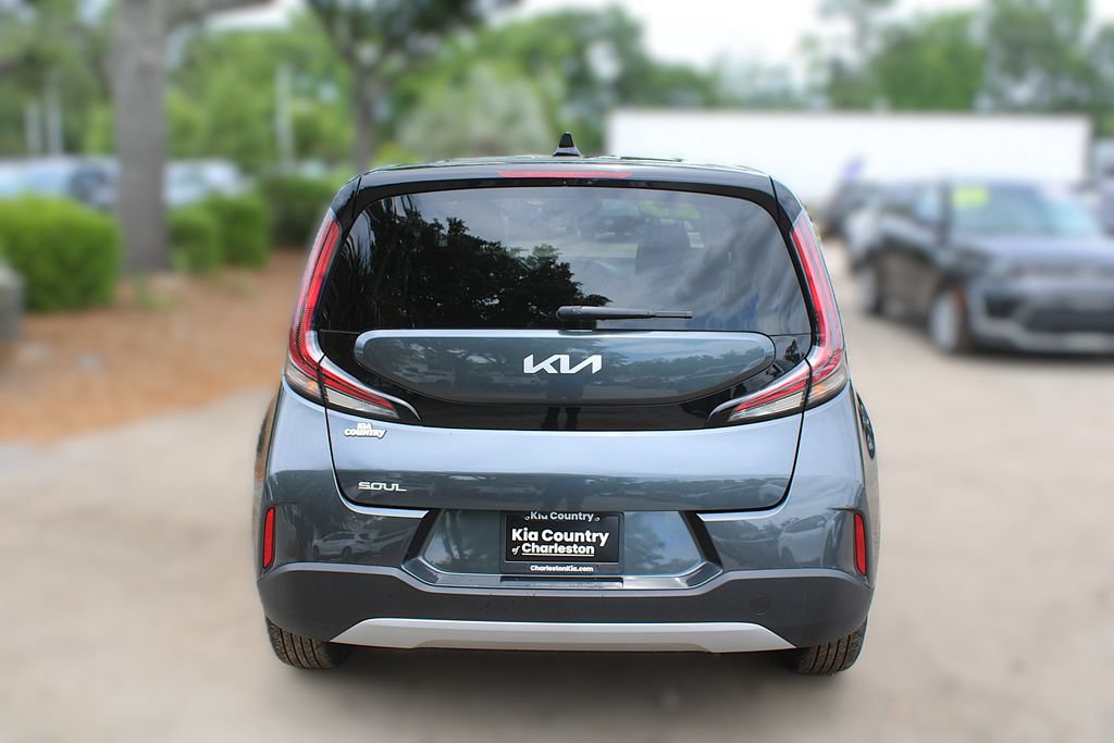Certified 2025 Kia Soul LX FWD image 8