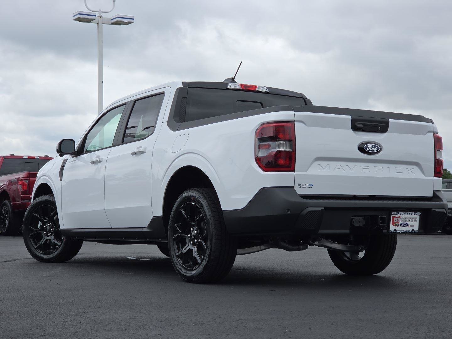 New 2026 Ford Maverick Lariat w/ Black Appearance Package AWD/4WD image 17