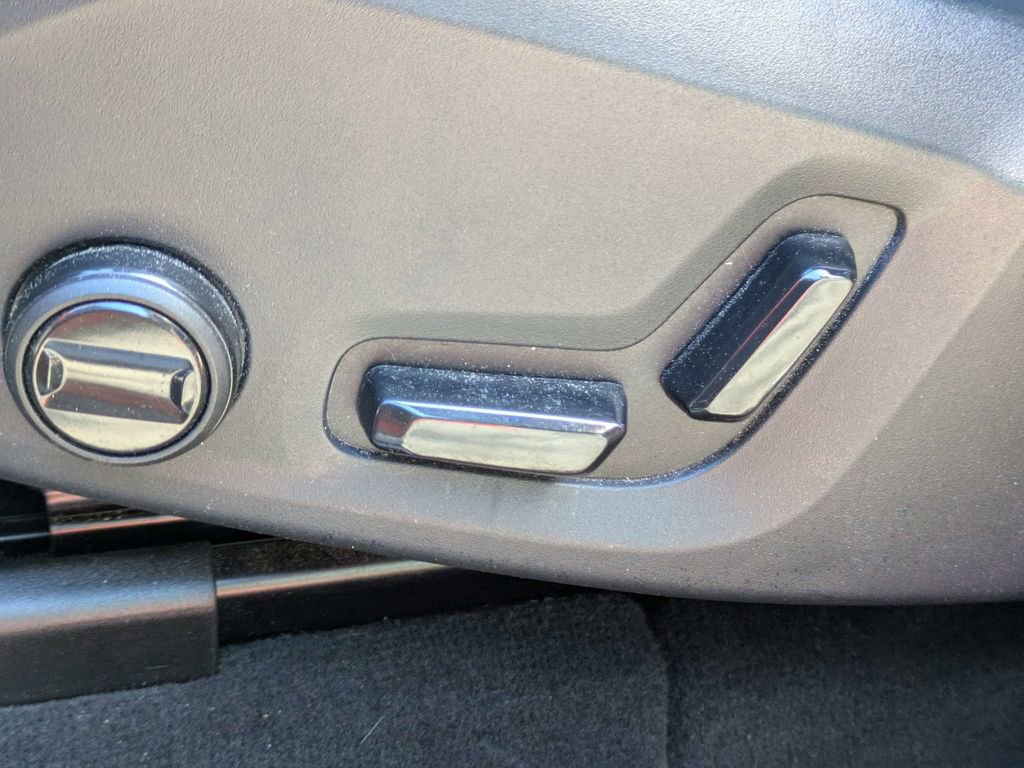 Used 2023 Volvo XC60 B5 Plus w/ Climate Package image 20