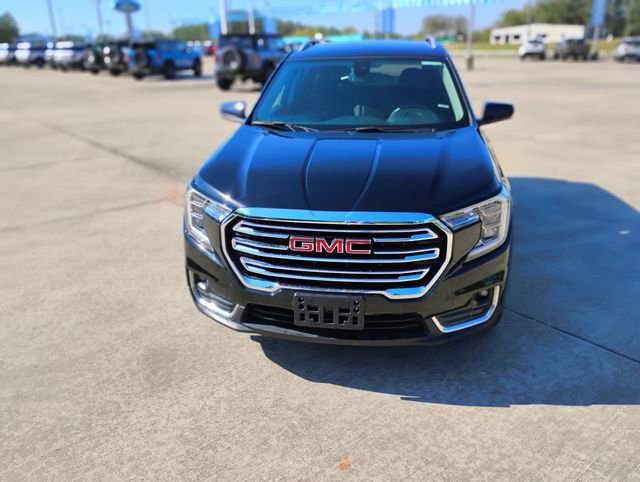 Used 2024 GMC Terrain SLT image 9