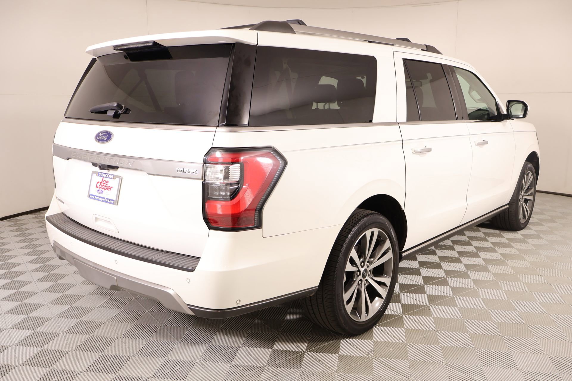 Used 2020 Ford Expedition Max Limited w/ Equipment Group 302A AWD/4WD image 24