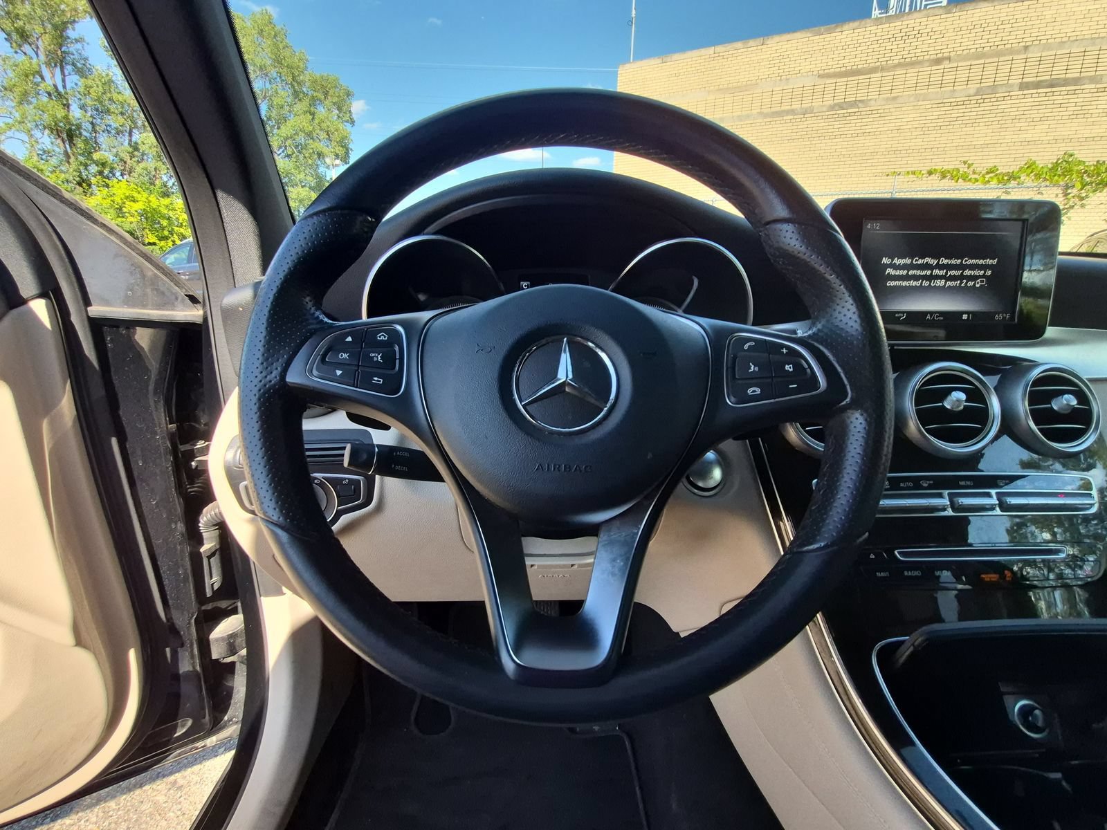 Used 2018 Mercedes-Benz GLC 300 4MATIC image 21