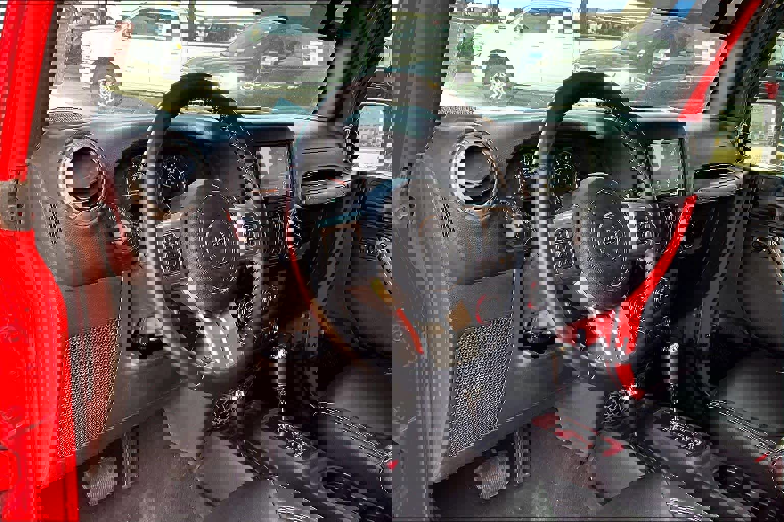 Used 2017 Jeep Wrangler Freedom Edition image 19