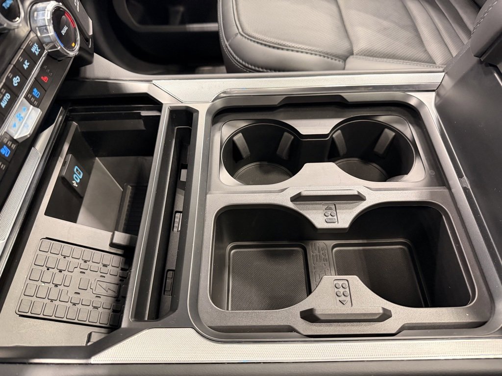 Used 2025 Ford F450 Platinum w/ FX4 Off-Road Package image 50