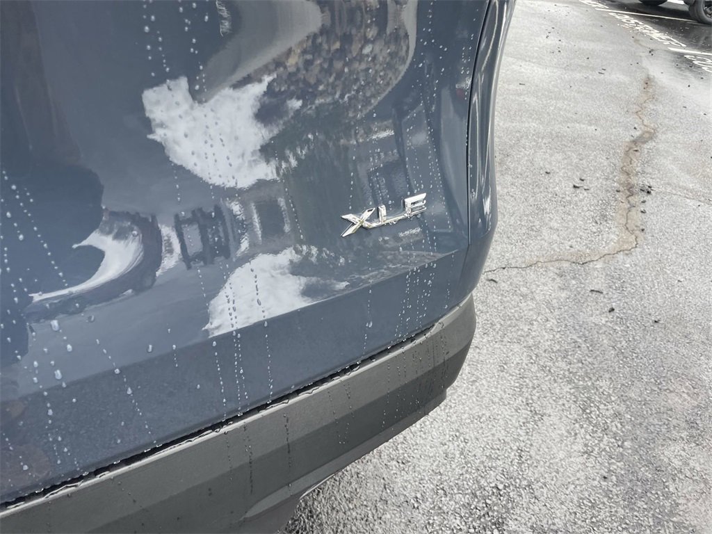 Used 2025 Toyota Grand Highlander AWD image 6