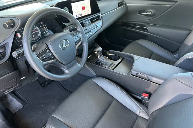 Used 2024 Lexus ES 350 w/ Accessory Package (Z2) FWD image 11