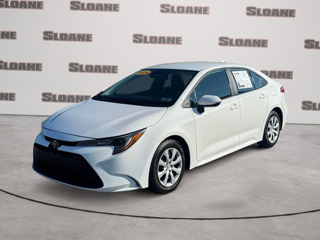 Used 2024 Toyota Corolla LE FWD image 1