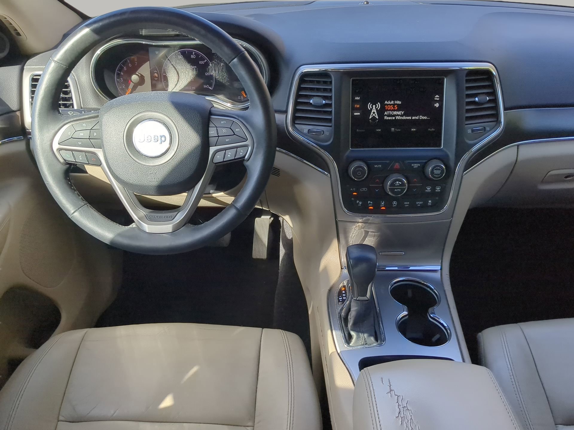 Used 2018 Jeep Grand Cherokee Limited image 43