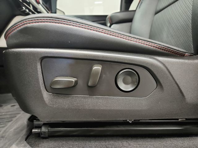 Used 2024 GMC Canyon AT4X image 20