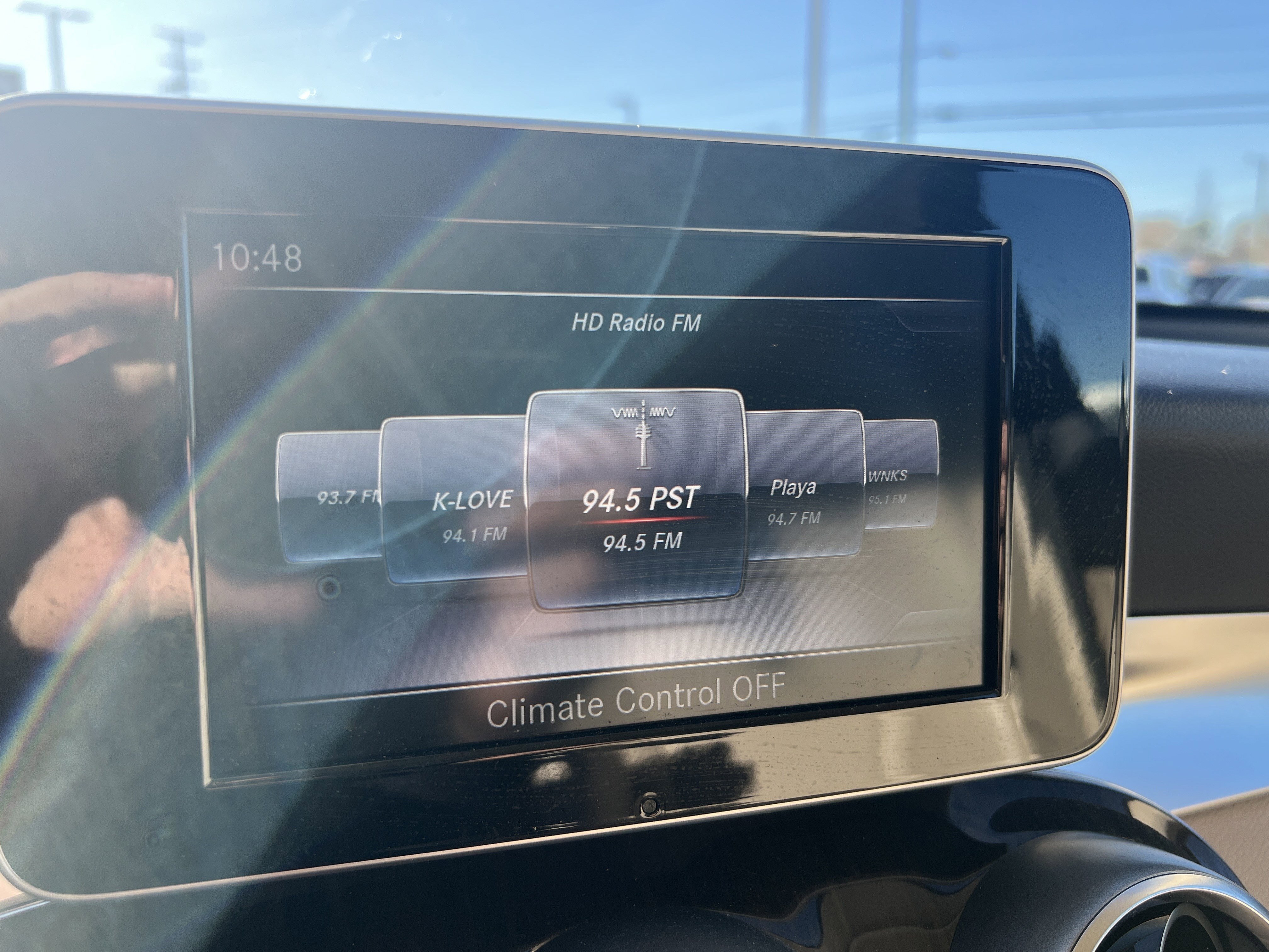 Certified 2019 Mercedes-Benz GLC 300 4MATIC w/ Premium Package image 23