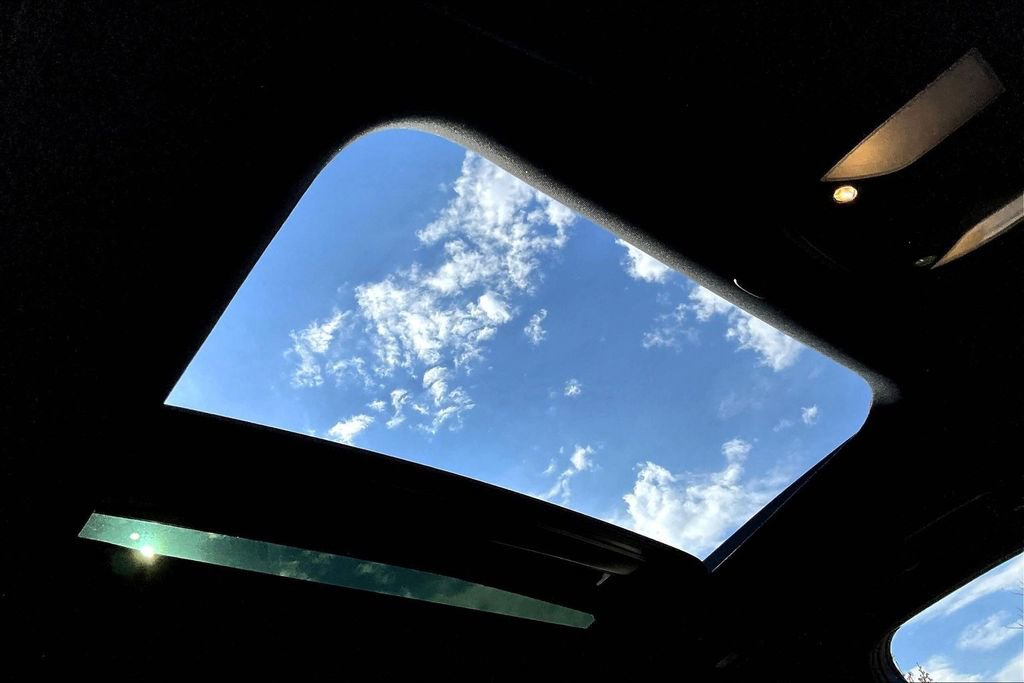 Certified 2026 INFINITI QX60 Sport w/ Dark Cargo Package image 22