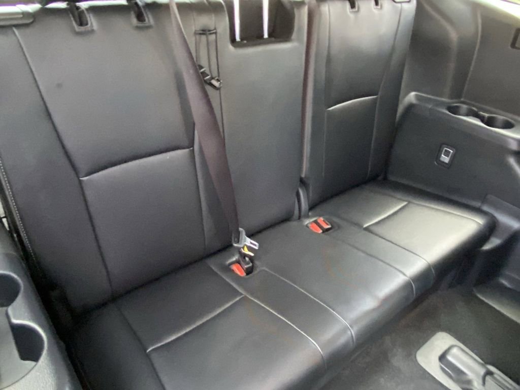 Used 2024 Toyota Highlander Limited AWD/4WD image 20
