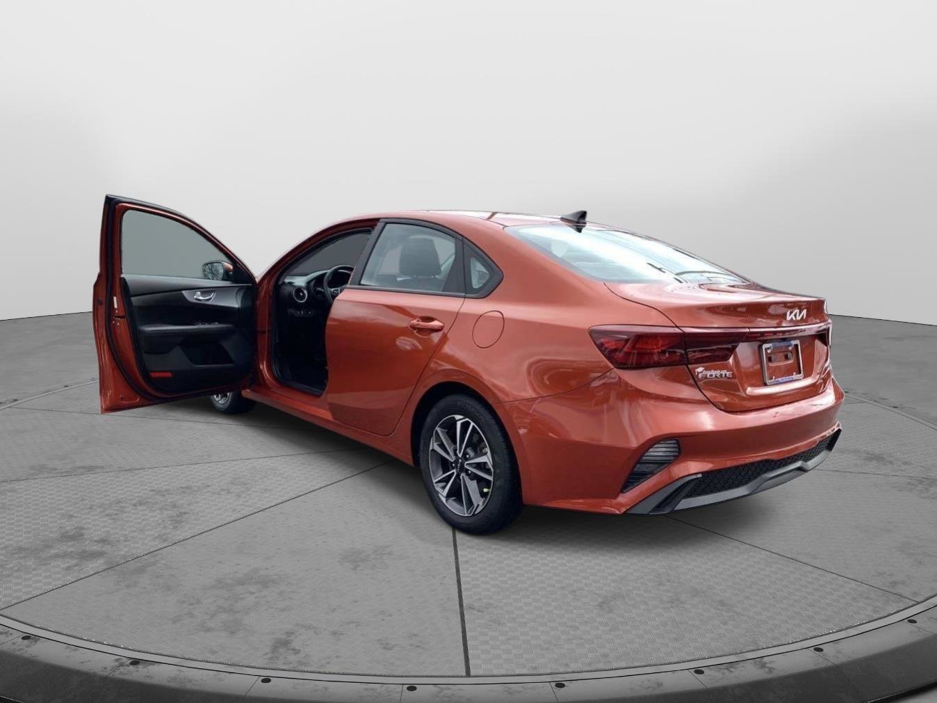 Used 2023 Kia Forte LXS w/ LXS Technology Package image 10