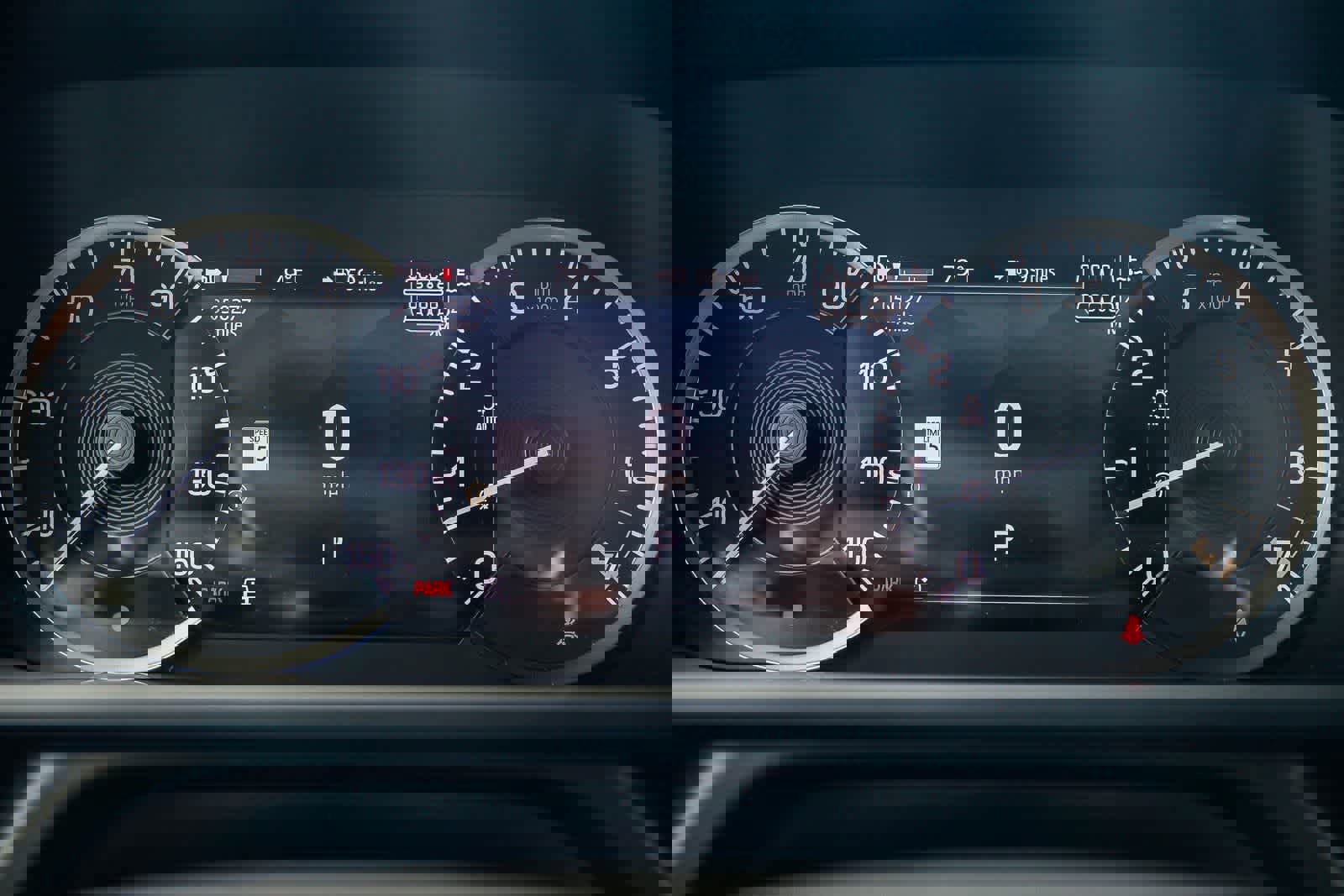 Used 2023 Land Rover Defender 130 X-Dynamic SE image 25