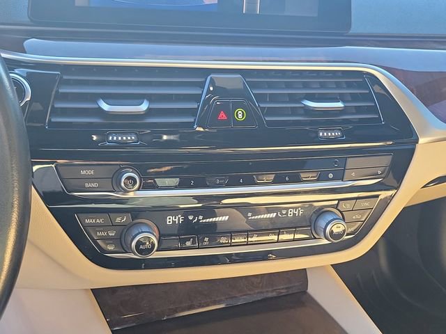 Used 2020 BMW 540i xDrive image 18