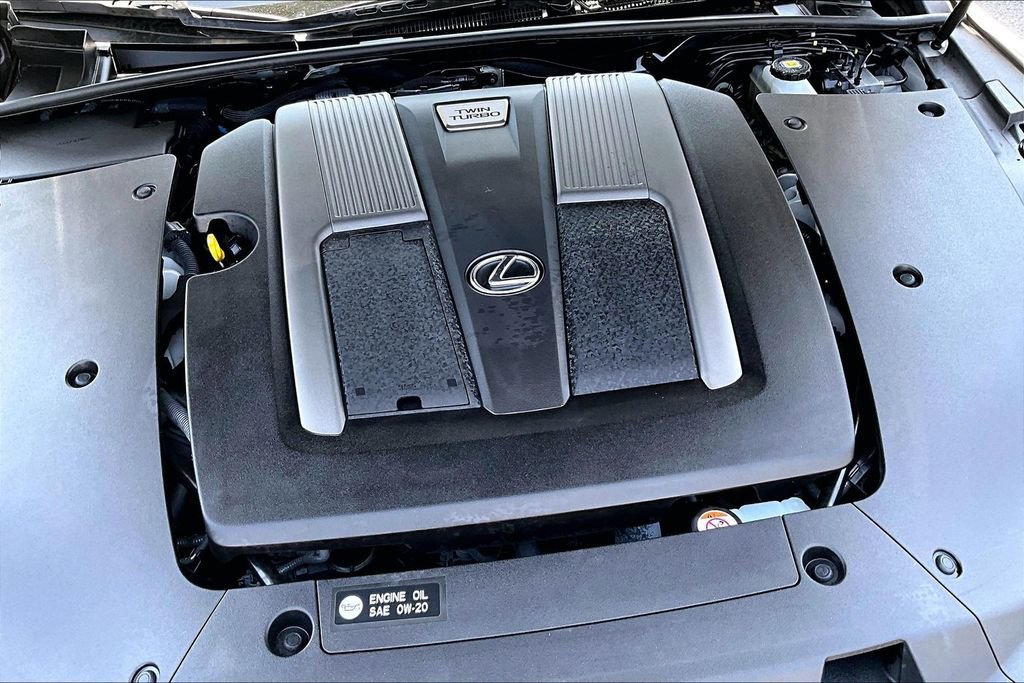 Used 2022 Lexus LS 500 F Sport w/ Accessory Package (Z2) AWD/4WD image 31