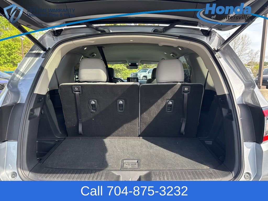 Used 2025 Honda Pilot EX-L image 10