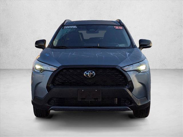 Used 2025 Toyota Corolla Cross LE video 2