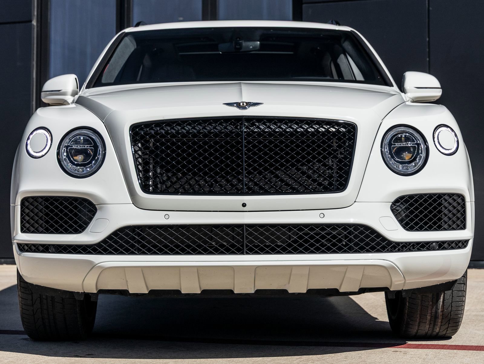 Used 2020 Bentley Bentayga AWD/4WD image 4