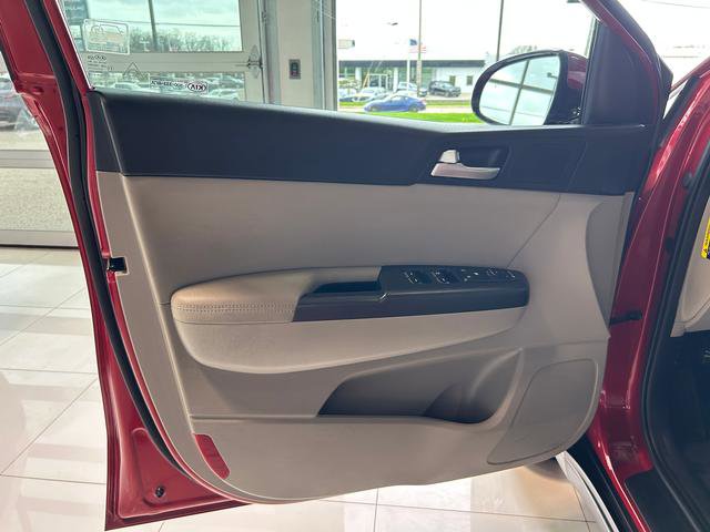 Used 2021 Kia Sportage S image 14