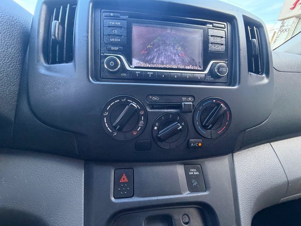 Used 2018 Nissan NV200 S FWD image 22