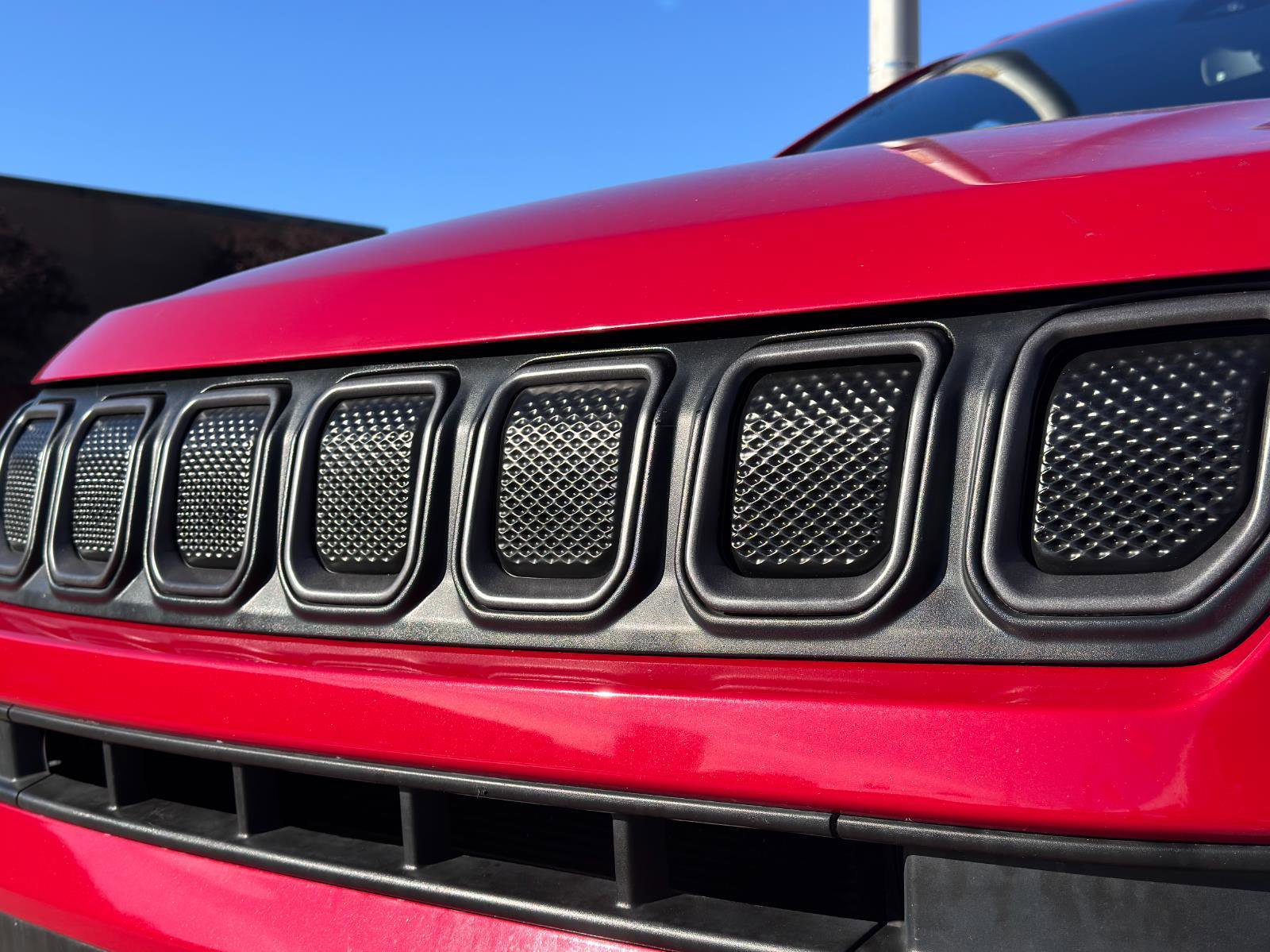 Used 2022 Jeep Compass Limited image 10