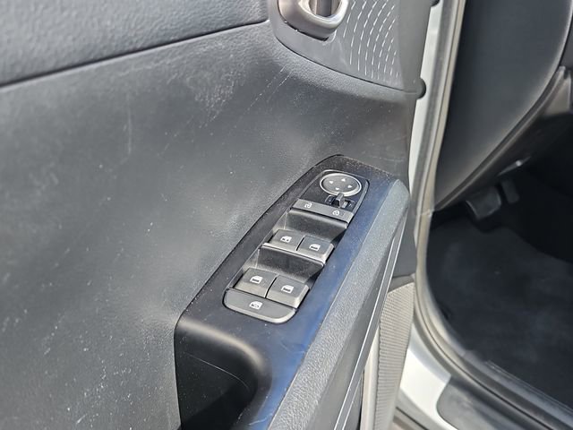 Certified 2021 Kia Soul S image 18