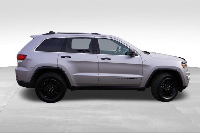 Certified 2020 Jeep Grand Cherokee Laredo w/ Quick Order Package 2BN North image 4